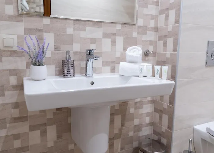 Velik 3* Σαντάνσκι