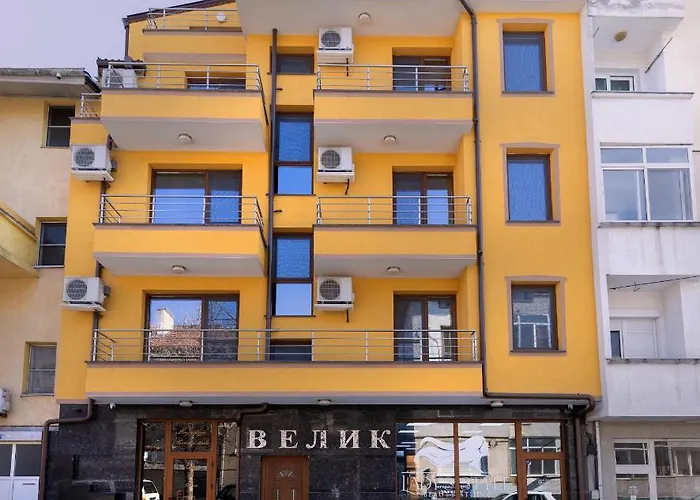 Velik Σαντάνσκι