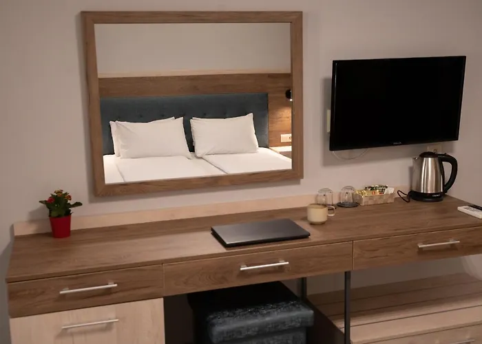 Πανσιόν Velik 3*