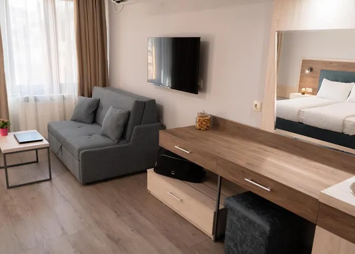 Velik Σαντάνσκι